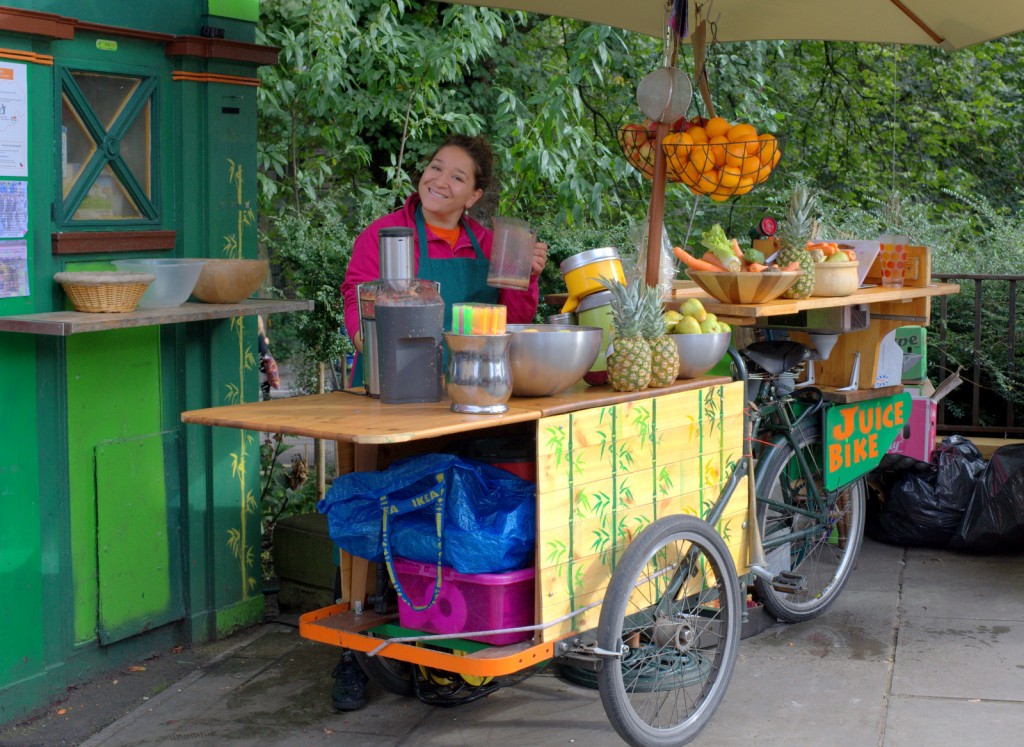 There's also fresh juices available. I had the apple, pear, lime and ginger. Yum!