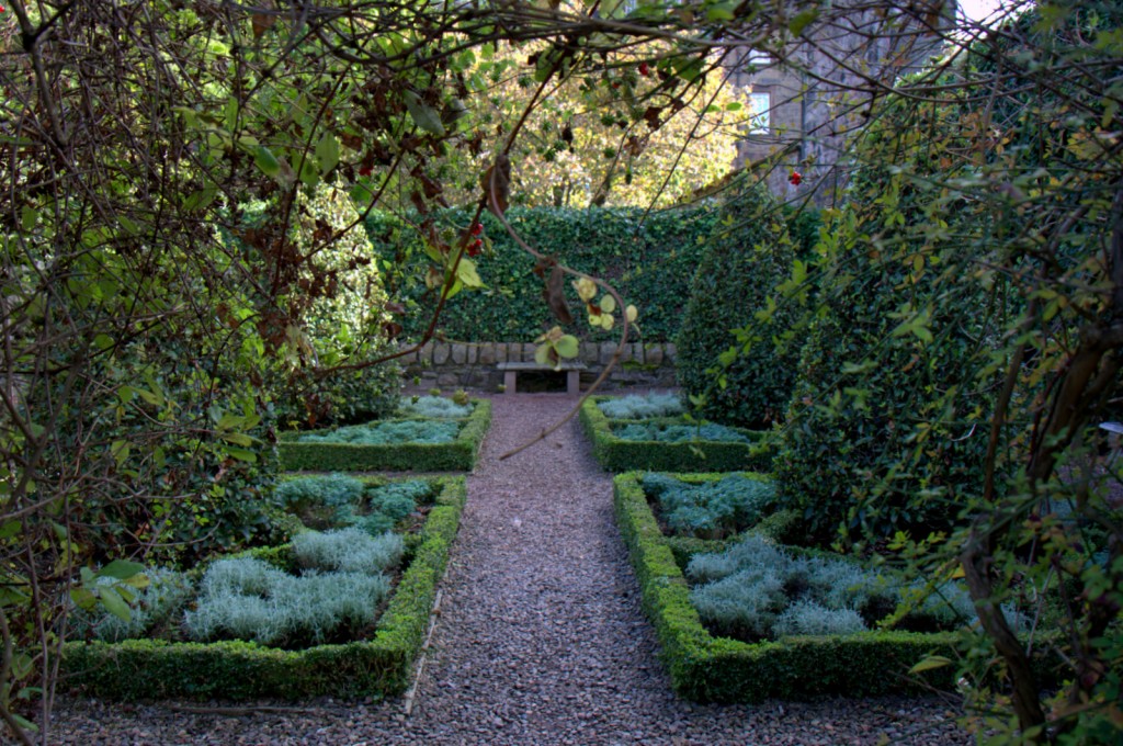 Dunbar's Close Garden